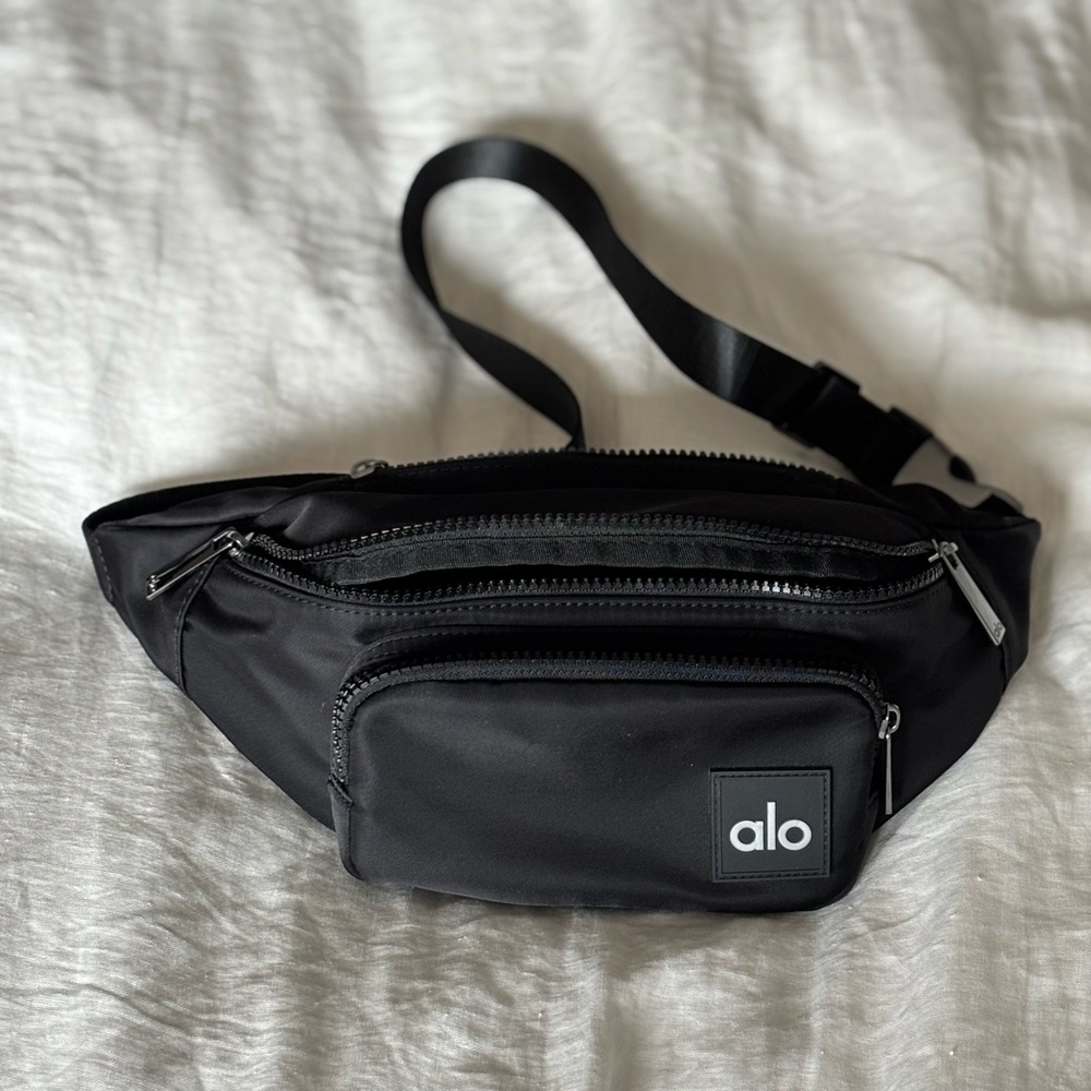 ALO Yoga Black Crossbody Bag